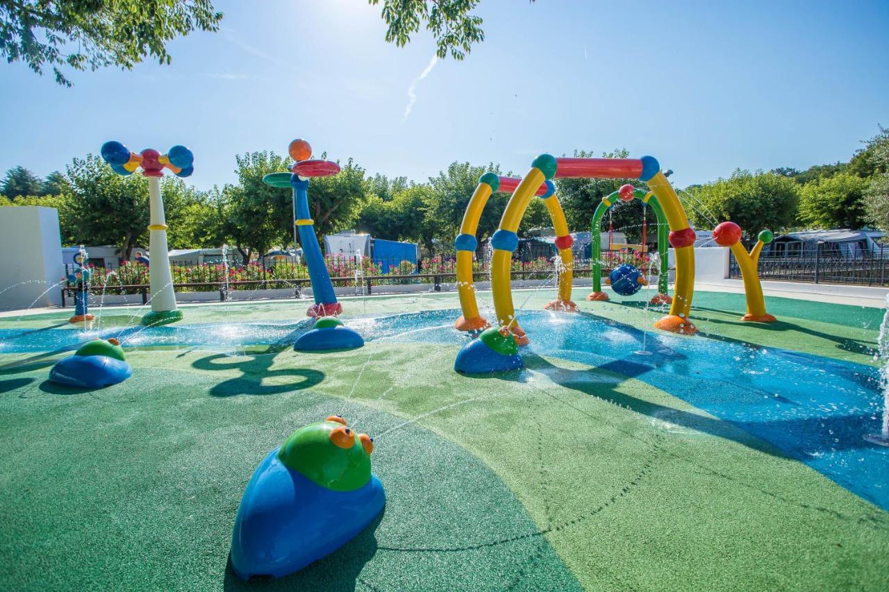 פורץ Cherry Premium Jade Mobile Homes Zelena Laguna מראה חיצוני תמונה